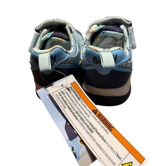 Bluey Kids Light-Up Sneakers Size 6 - Picture 3 of 8